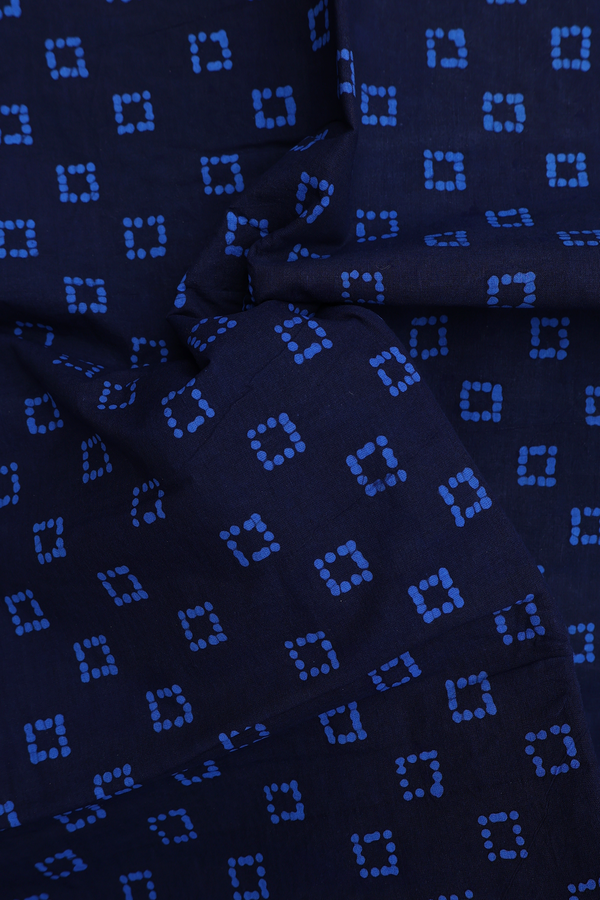 Sungudi Cotton Saree In Navy Blue With Printed Buttas