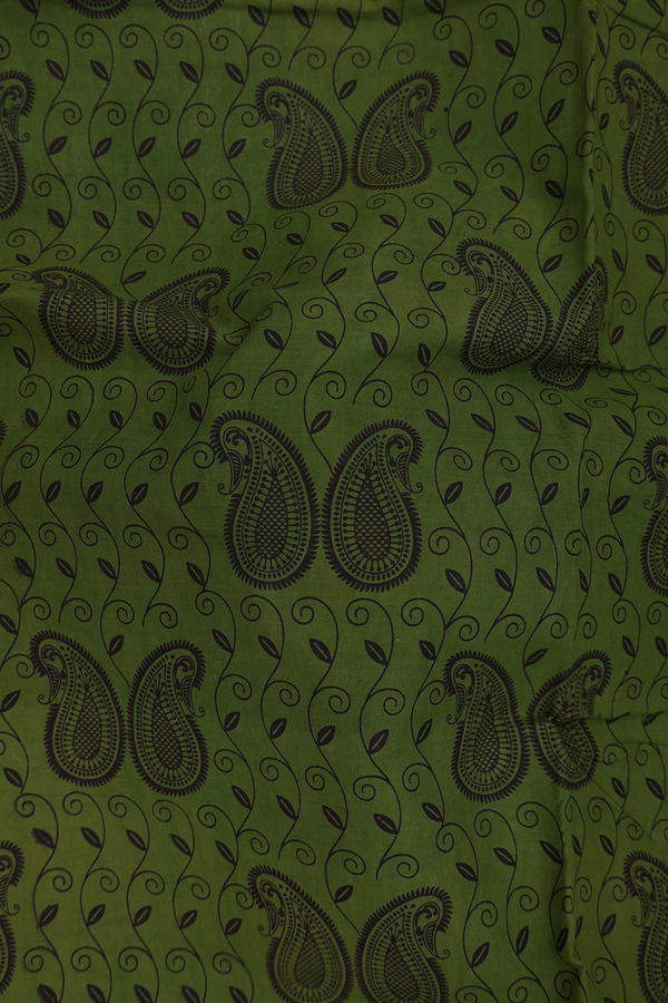 Sungudi Cotton Saree In Olive Green With Paisley Design