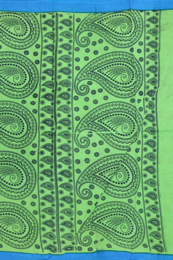 Sungudi Cotton Saree In Parrot Green With Peacock Design