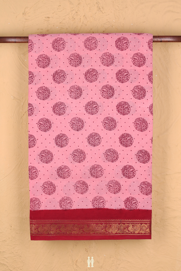 Sungudi Cotton Saree In Pink With Printed Buttas
