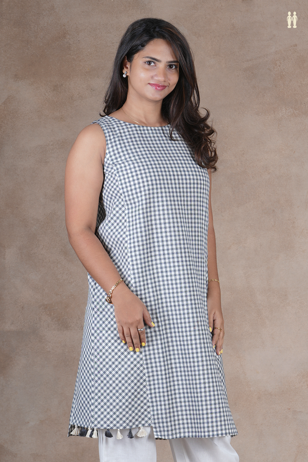 Boat Neck Checks Design Grey And White Cotton Long Kurta