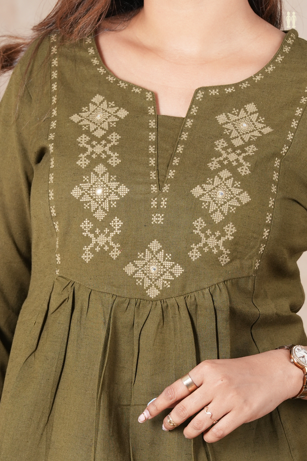 Split Round Neck Plain Olive Green Cotton Short Top