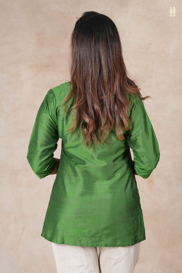Round Neck Plain Emerald Green Raw Silk Short Top