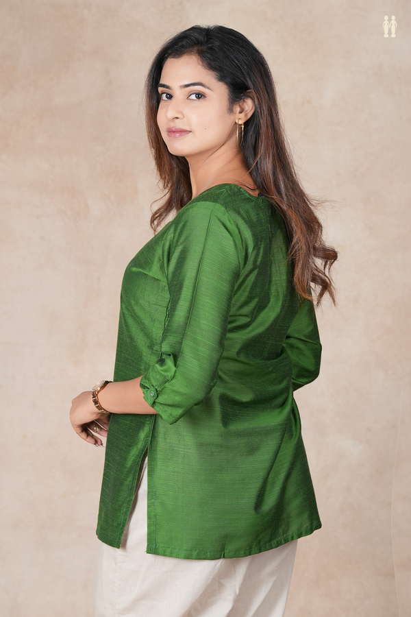 Round Neck Plain Emerald Green Raw Silk Short Top