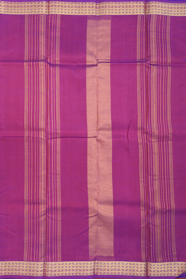 Kanchipuram Silk Saree In Dual Tone With Zari Border