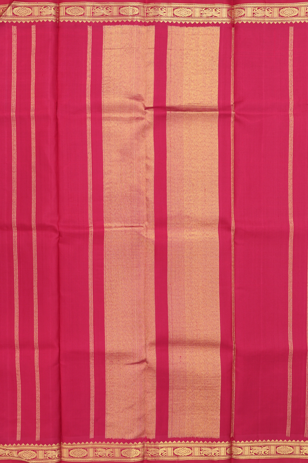 Kanchipuram Silk Saree In Plain Red With Zari Border