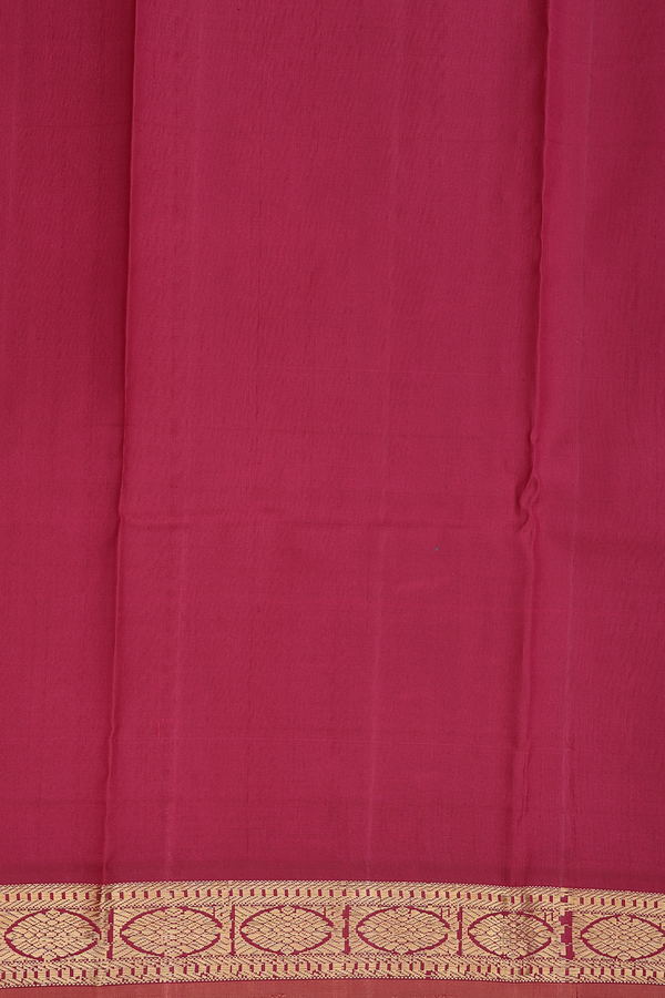 Kanchipuram Silk Saree In Hibiscus Red With Zari Border
