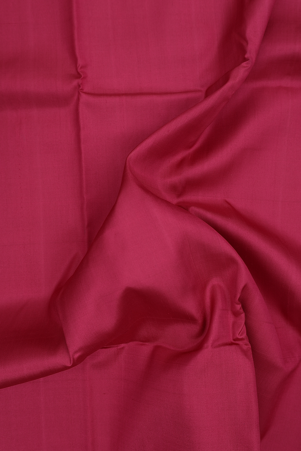 Kanchipuram Silk Saree In Hibiscus Red With Zari Border