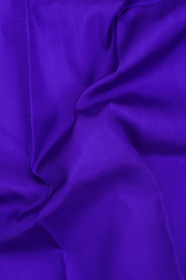 Kanchipuram Silk Saree In Royal Blue With Zari Border