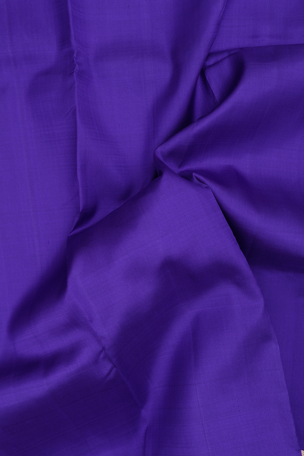 Kanchipuram Silk Saree In Royal Blue With Zari Border