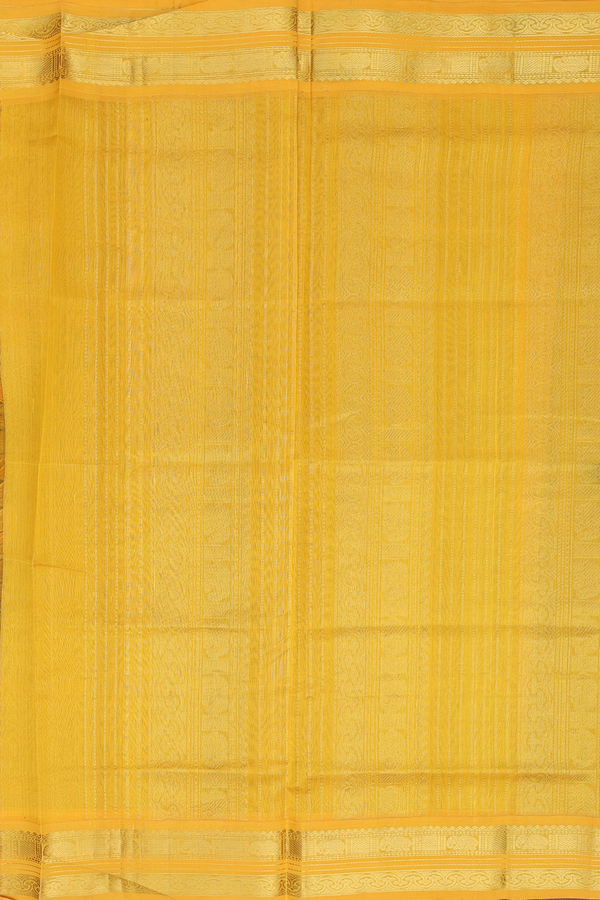Traditional Silk Cotton Saree In Green With Contrast Border