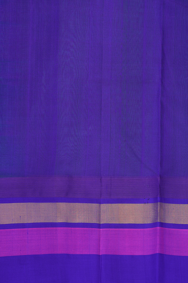 Traditional Silk Cotton Saree In Green With Contrast Border