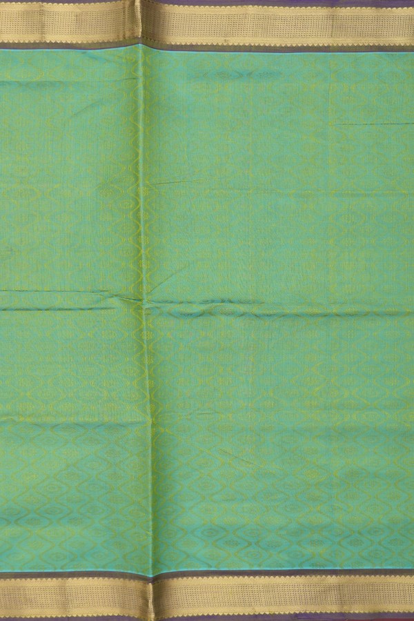 Traditional Silk Cotton Saree In Green With Scallop Design