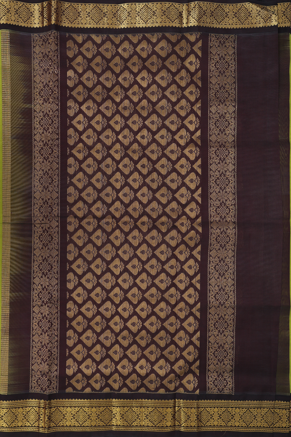 Traditional Silk Cotton Saree In Green With Zari Buttas