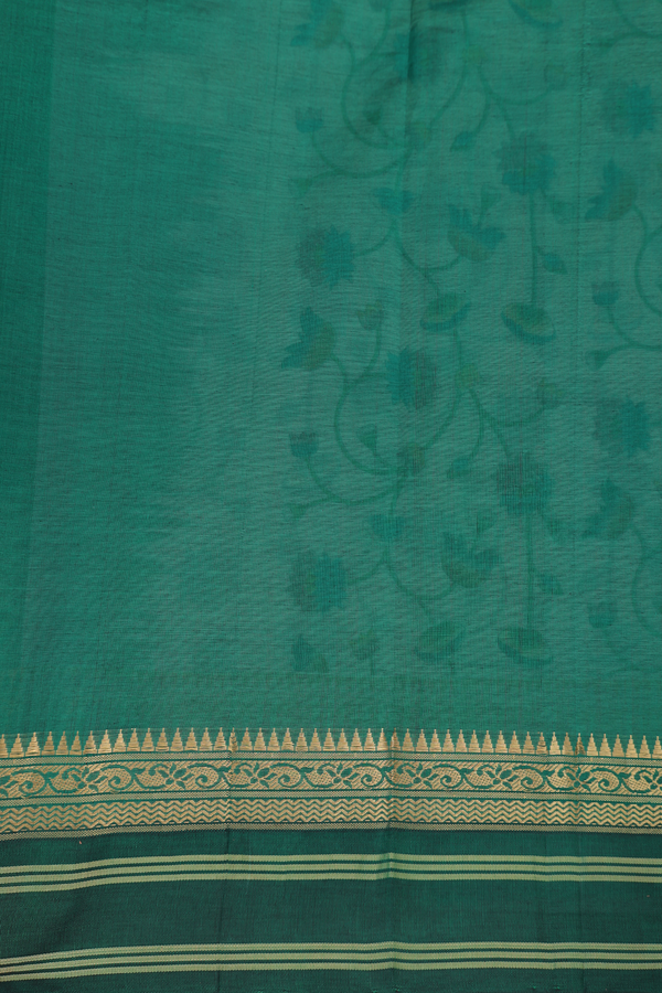 Traditional Silk Cotton Saree In Ivory With Floral Design