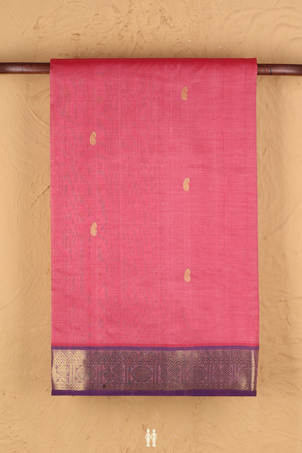 Traditional Silk Cotton Saree In Pink With Paisley Buttas