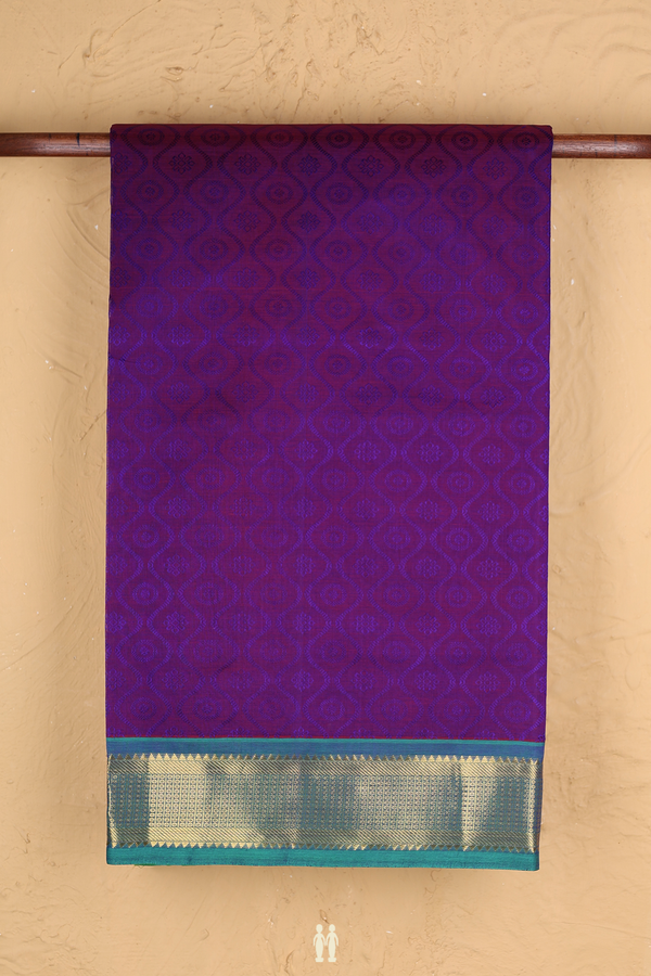 Traditional Silk Cotton Saree In Purple With Scallop Design