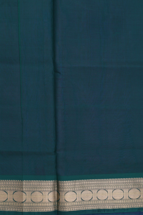 Traditional Silk Cotton Saree In Purple With Zari Buttas