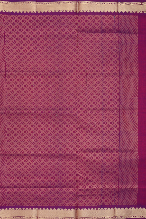 Traditional Silk Cotton Saree In Rani Pink With Zari Buttas