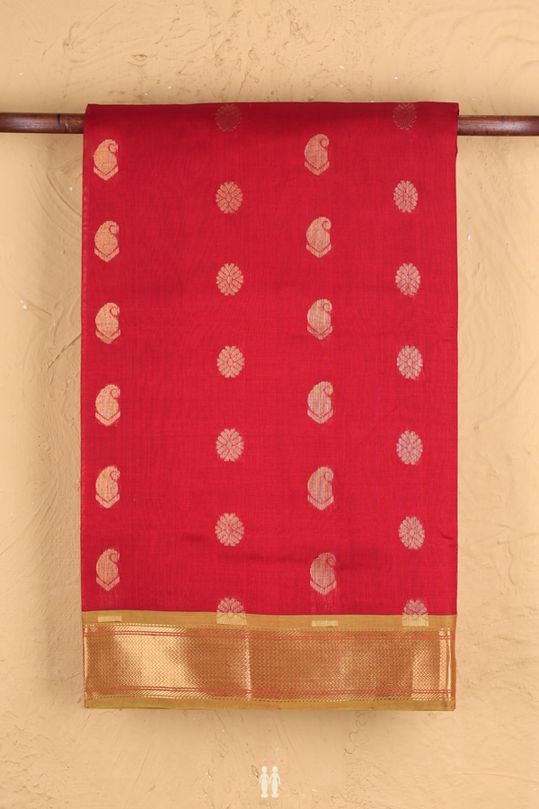 Traditional Silk Cotton Saree In Red With Paisley Buttas