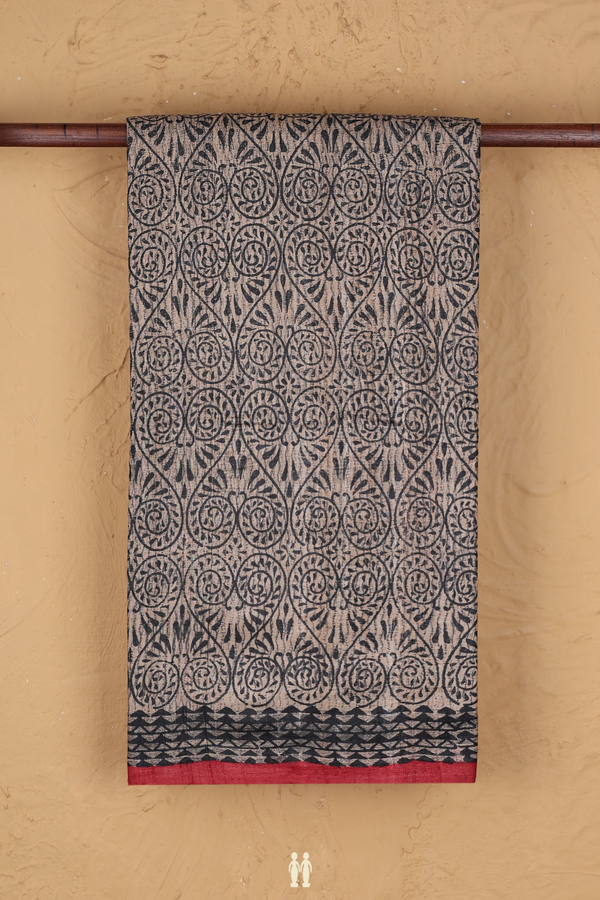 Tussar Silk Saree In Cream Color With Allover Design