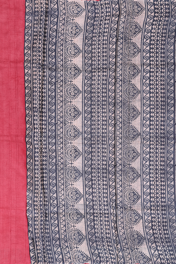 Tussar Silk Saree In Cream Color With Allover Design