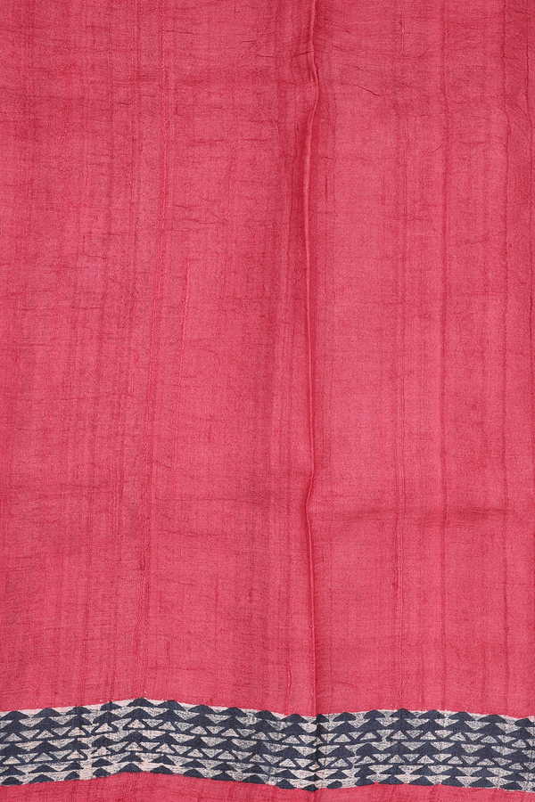 Tussar Silk Saree In Cream Color With Allover Design