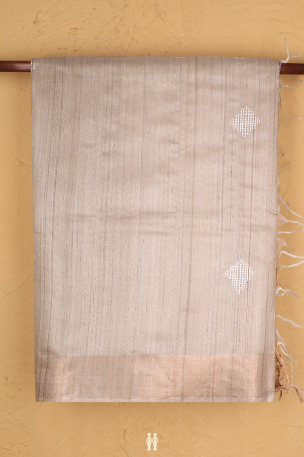 Tussar Silk Saree In Beige With Diamond Buttas