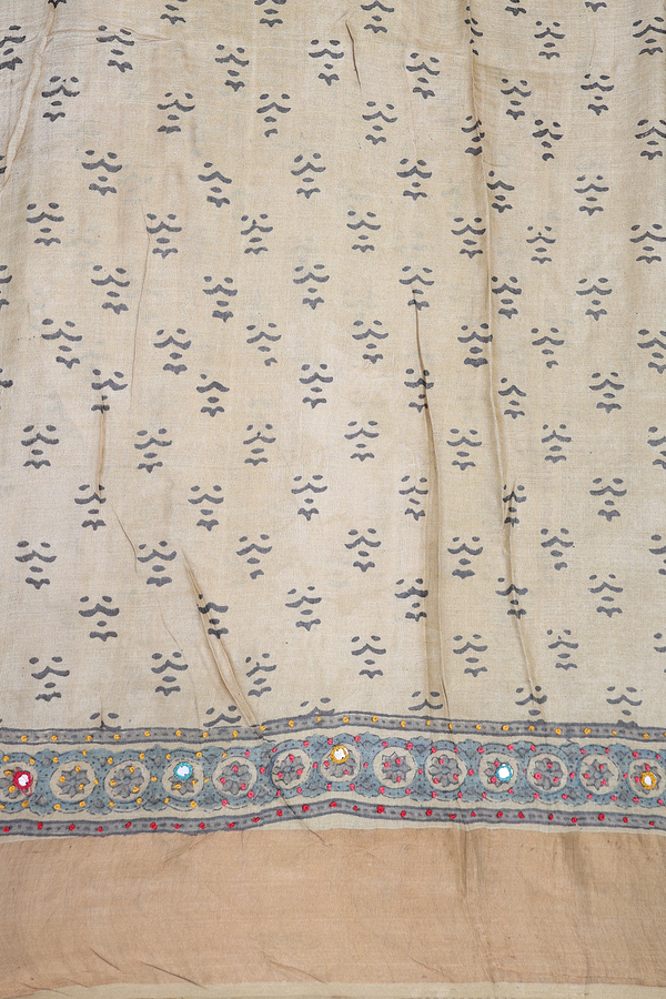 Tussar Silk Saree In Beige With Floral Design