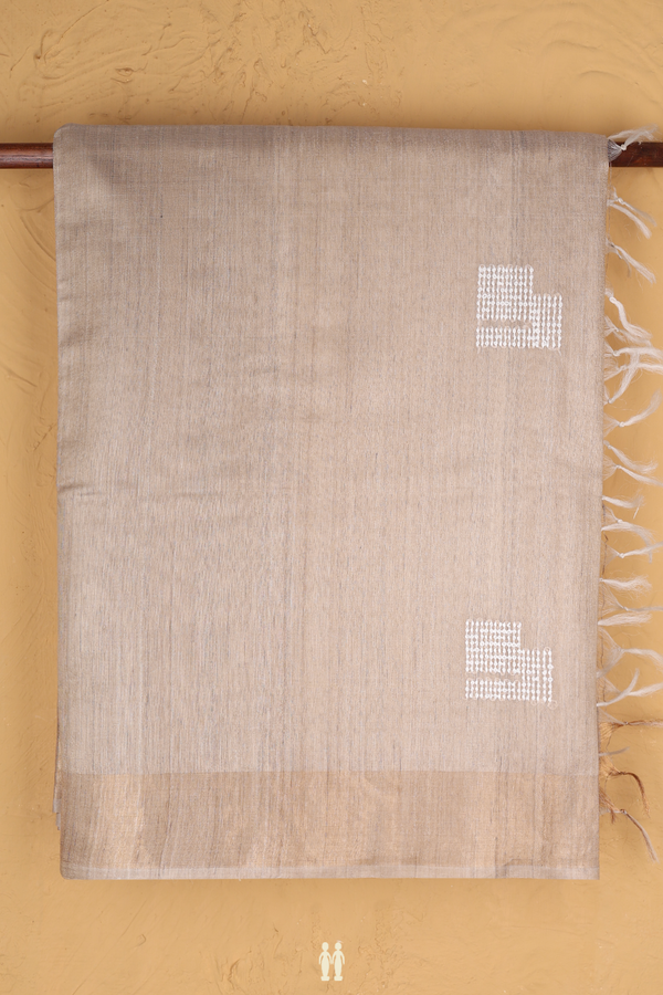 Tussar Silk Saree In Beige With Threadwork Buttas
