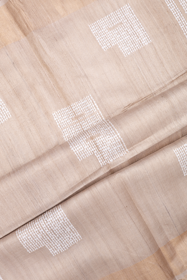 Tussar Silk Saree In Beige With Threadwork Buttas