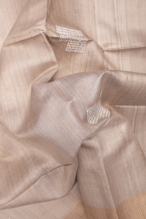 Tussar Silk Saree In Beige With Threadwork Buttas