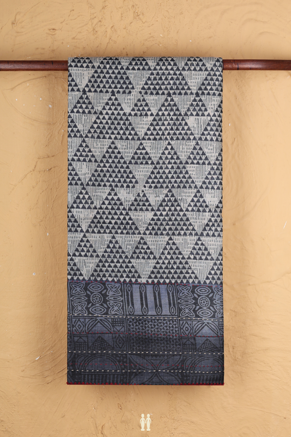 Tussar Silk Saree In Beige With Triangle Design