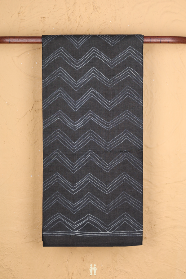 Tussar Silk Saree In Black With Shibori Design