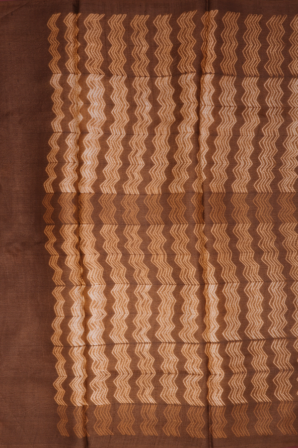 Tussar Silk Saree In Brick Brown With Shibori Design