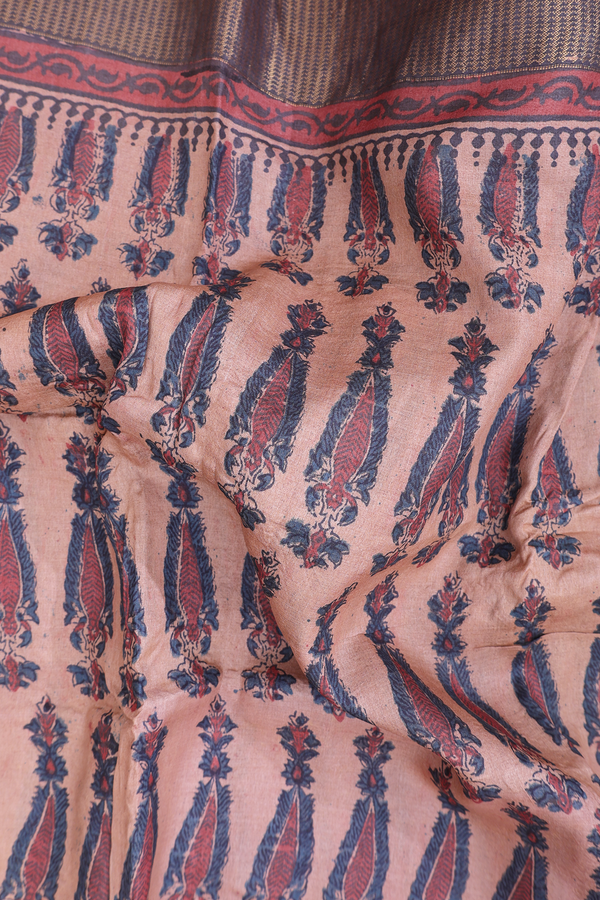 Tussar Silk Saree In Cocoa Brown With Printed Design