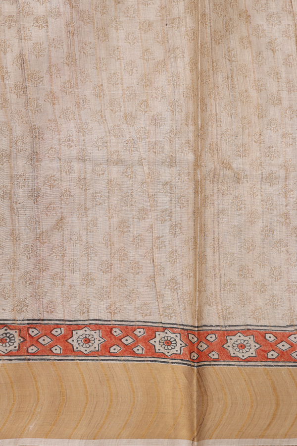 Tussar Silk Saree In Cream Color With Allover Buttas