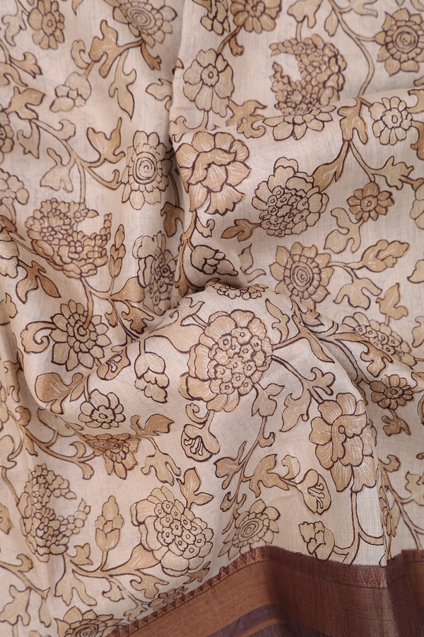 Tussar Silk Saree In Cream Color With Floral Design