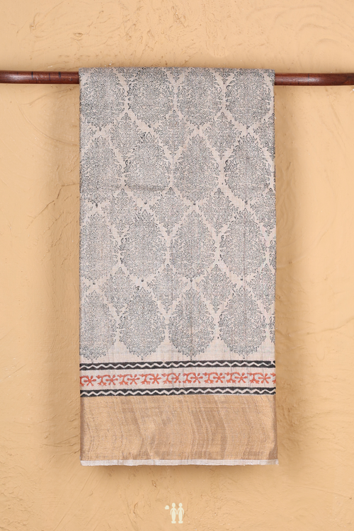 Tussar Silk Saree In Cream Color With Printed Design