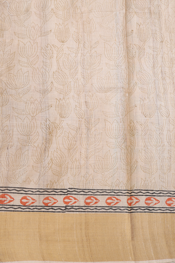 Tussar Silk Saree In Cream Color With Printed Design