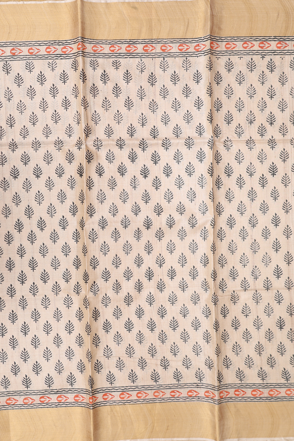 Tussar Silk Saree In Cream Color With Printed Design