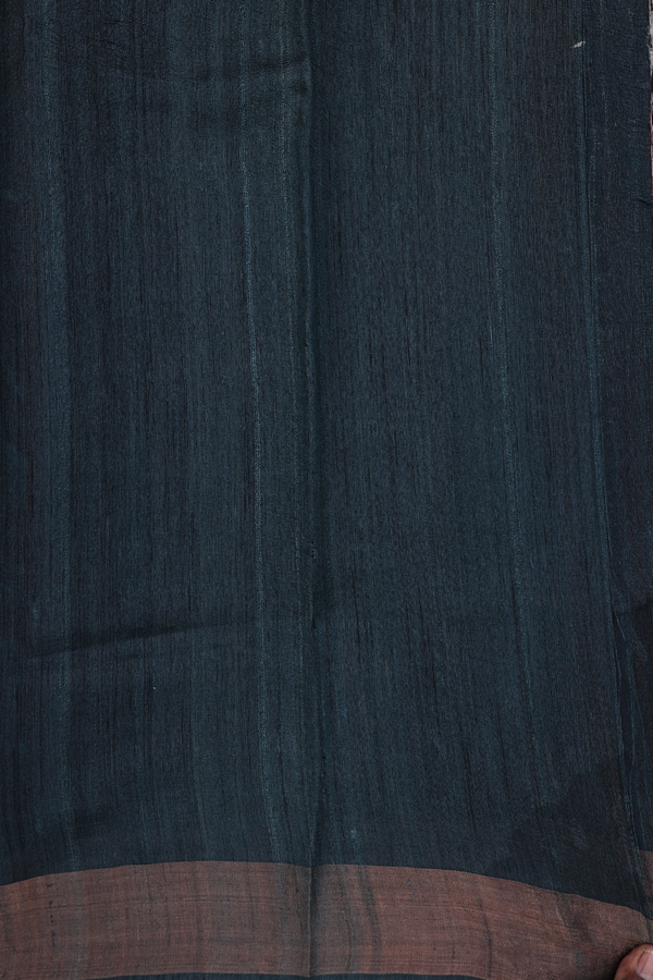 Tussar Silk Saree In Green And Black With Printed Design