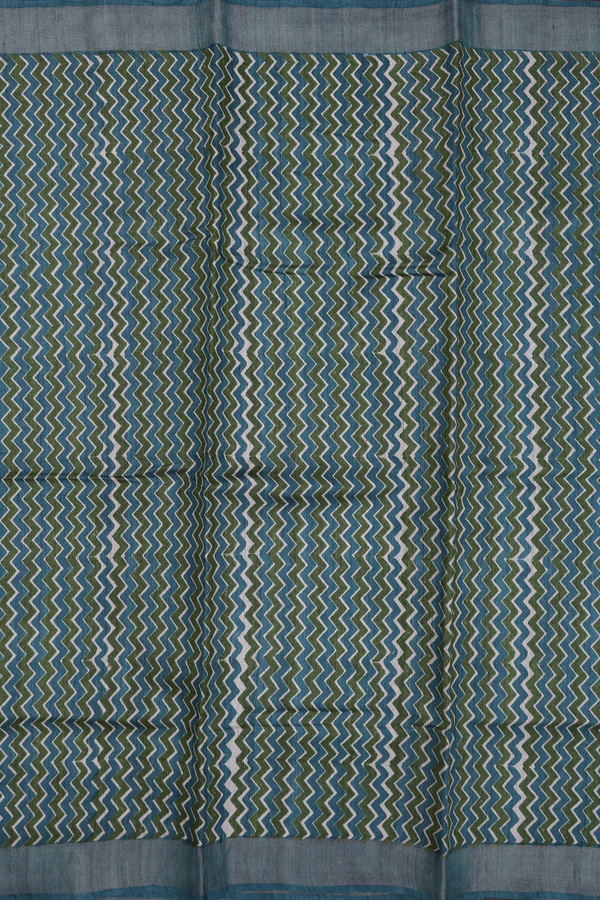 Tussar Silk Saree In Green And Cream With Chevron Design