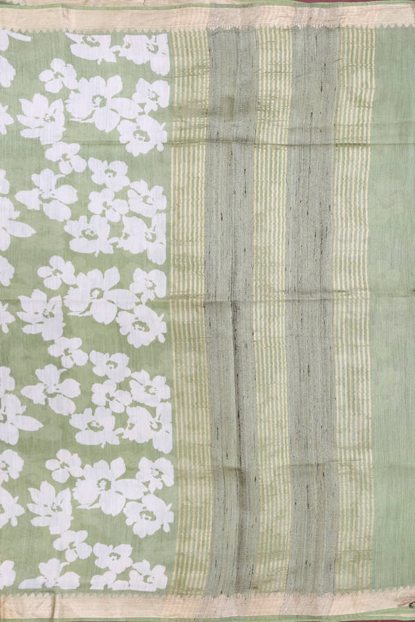 Tussar Silk Saree In Green With Floral Printed Design