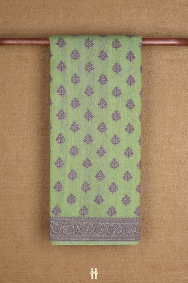 Tussar Silk Saree In Green With Floral Threadwork Buttas
