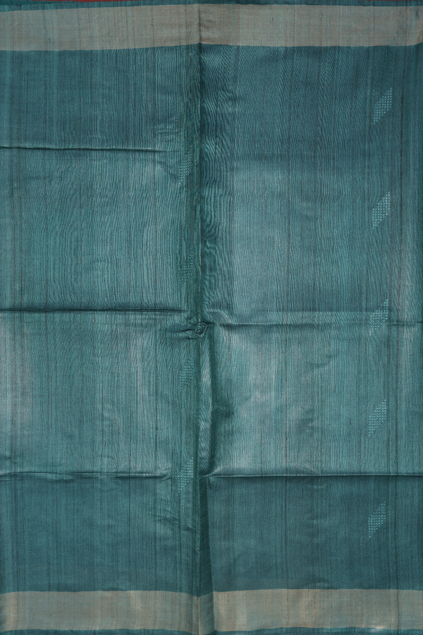 Tussar Silk Saree In Green With Threadwork Buttas