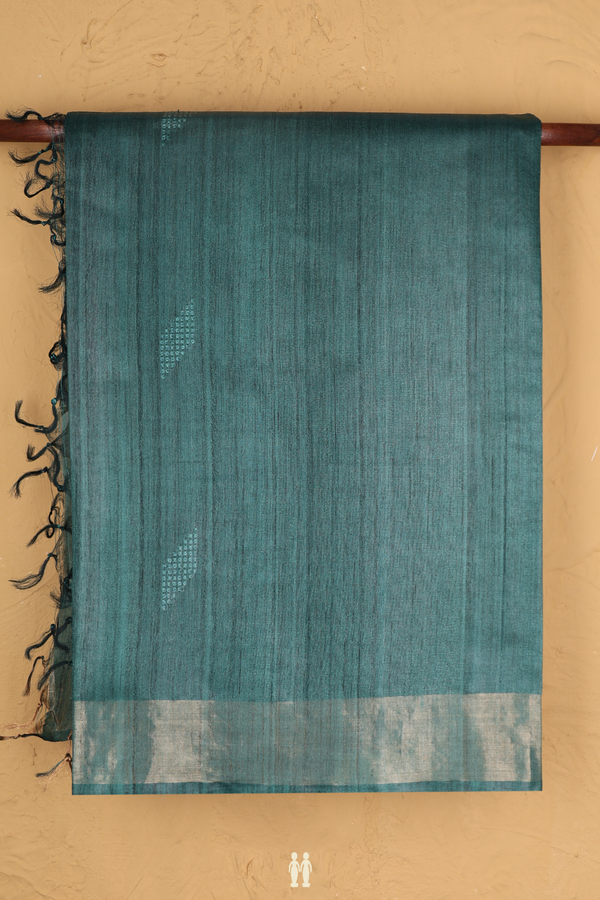 Tussar Silk Saree In Green With Threadwork Buttas