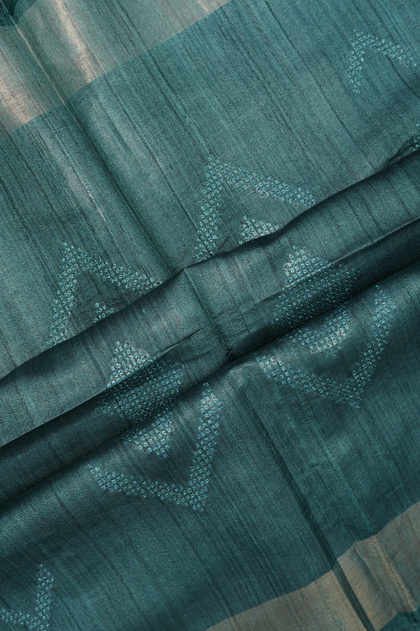 Tussar Silk Saree In Green With Threadwork Buttas