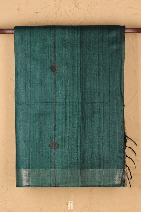 Tussar Silk Saree In Green With Threadwork Design