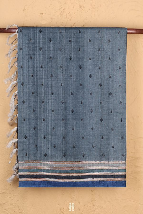 Tussar Silk Saree In Grey With Threadwork Buttas